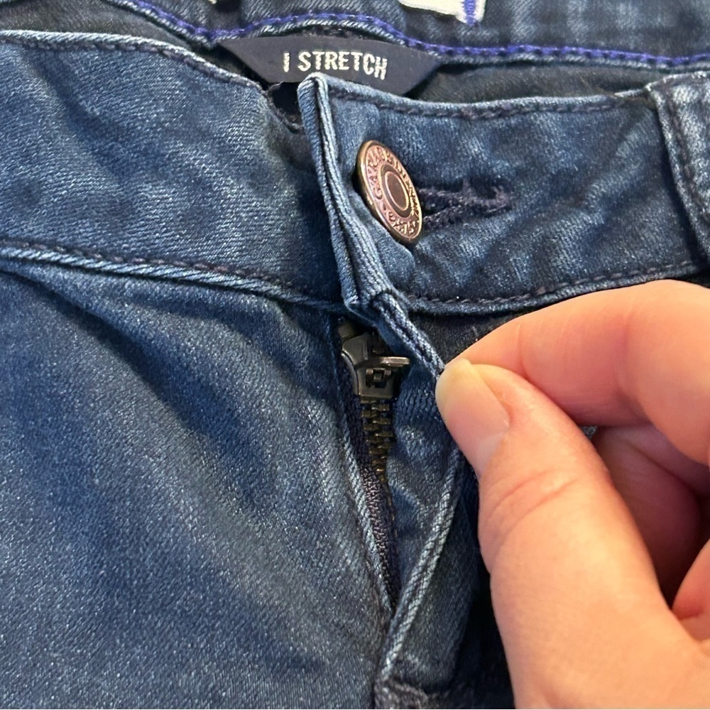 GRG DNM created in Montreal stretch, low rise, straight leg, dark denim, jean - Picture 4 of 10